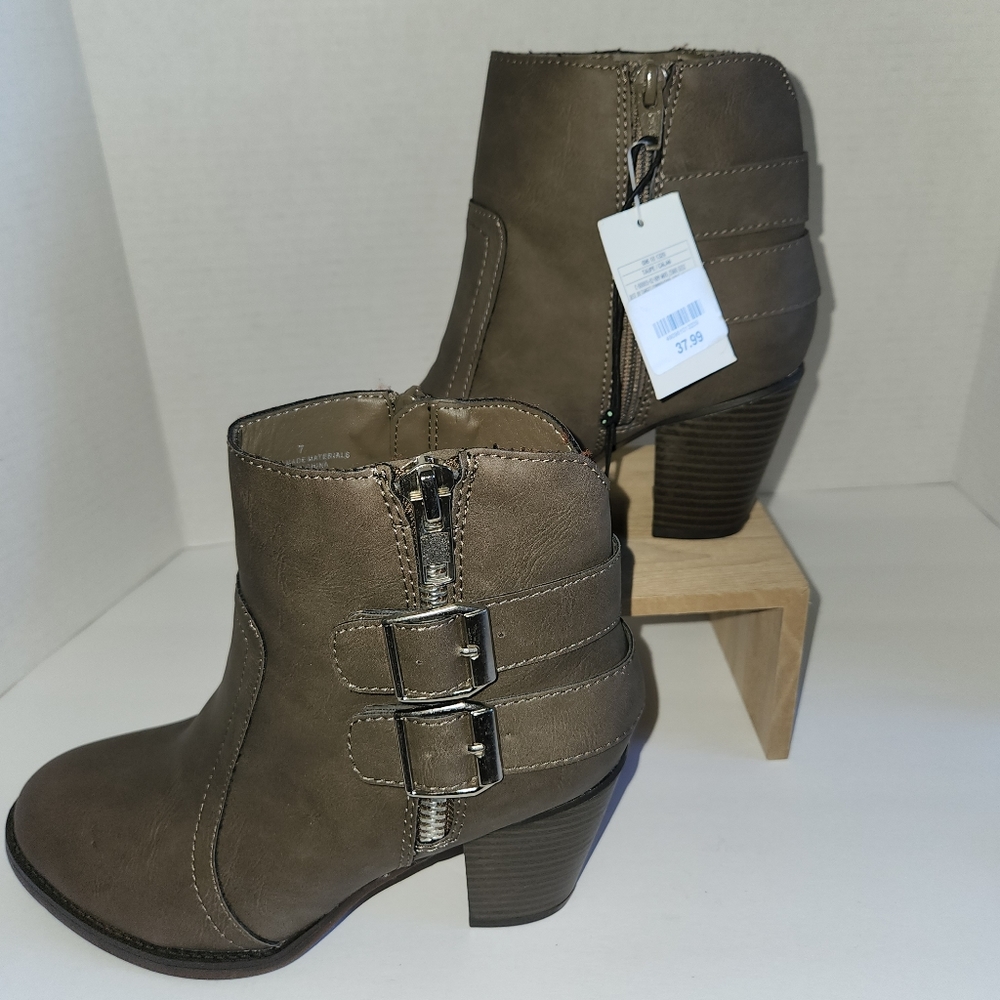 Grey/Taupe 7M Mossimo Booties NWT